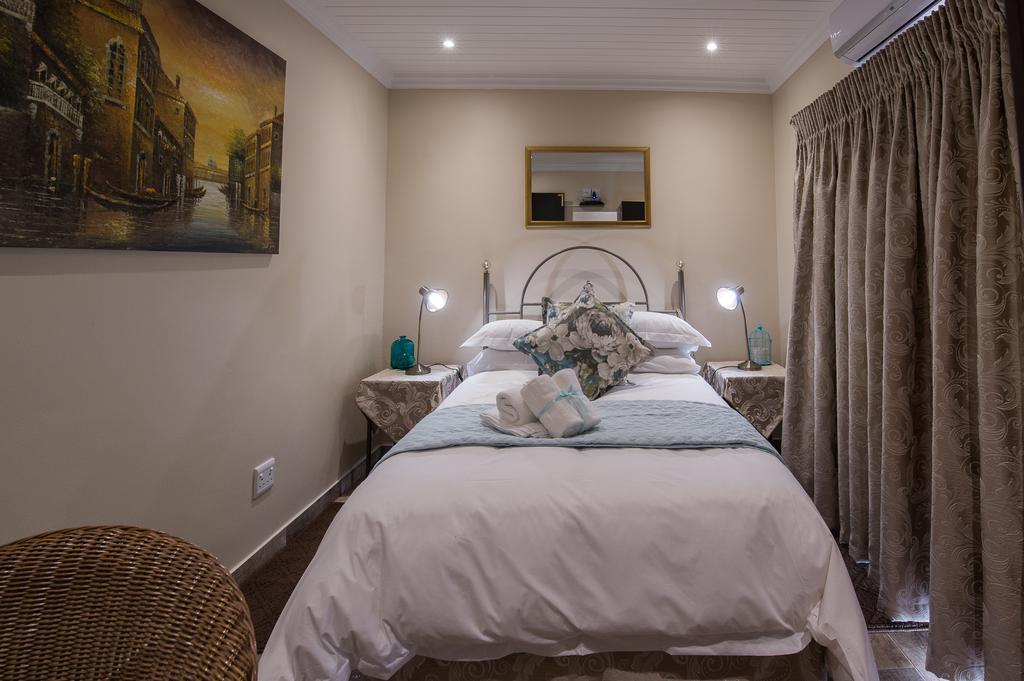 Kings Halt Hotel Bloemfontein Buitenkant foto