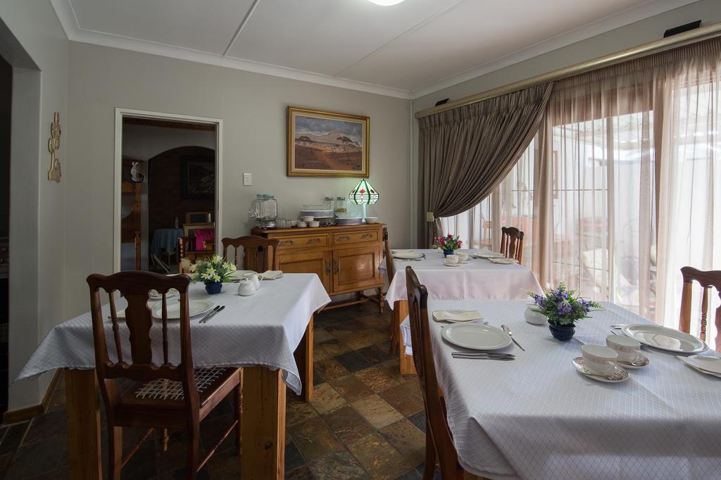 Kings Halt Hotel Bloemfontein Buitenkant foto