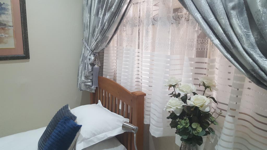 Kings Halt Hotel Bloemfontein Buitenkant foto